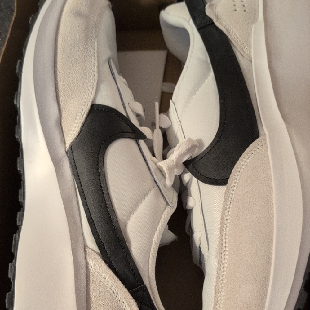 Nike Waffle debut